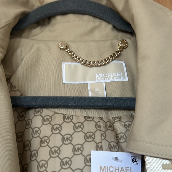 Michael Kors trench coat - Picture 4 of 9